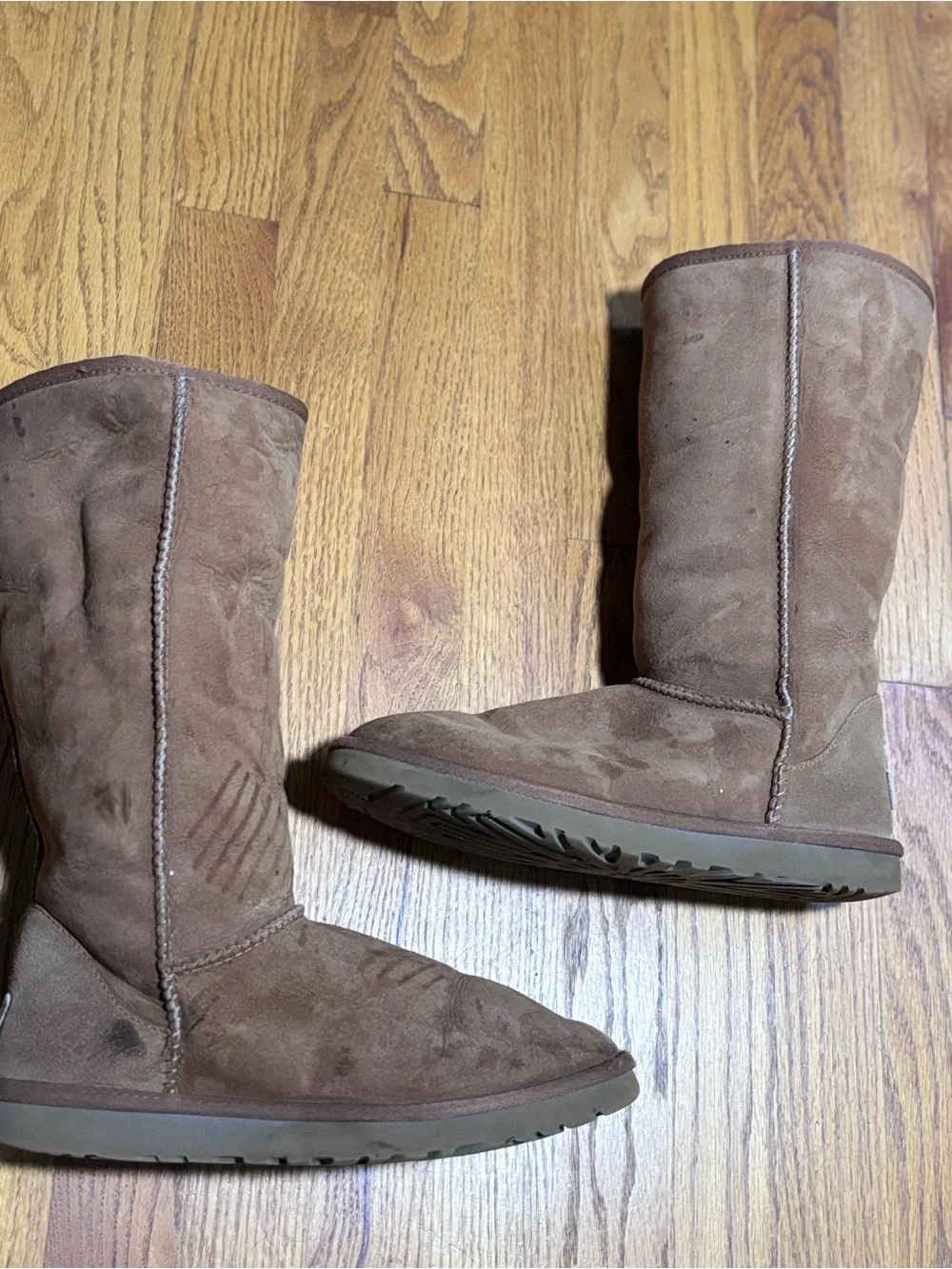 UGG Classic Tall Brown Suede Boots Women’s 9